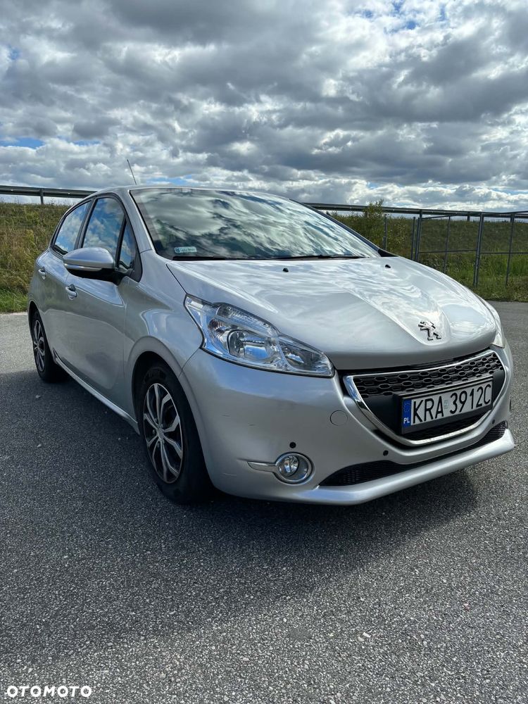 Peugeot 208 1.2 PureTech Allure - 1
