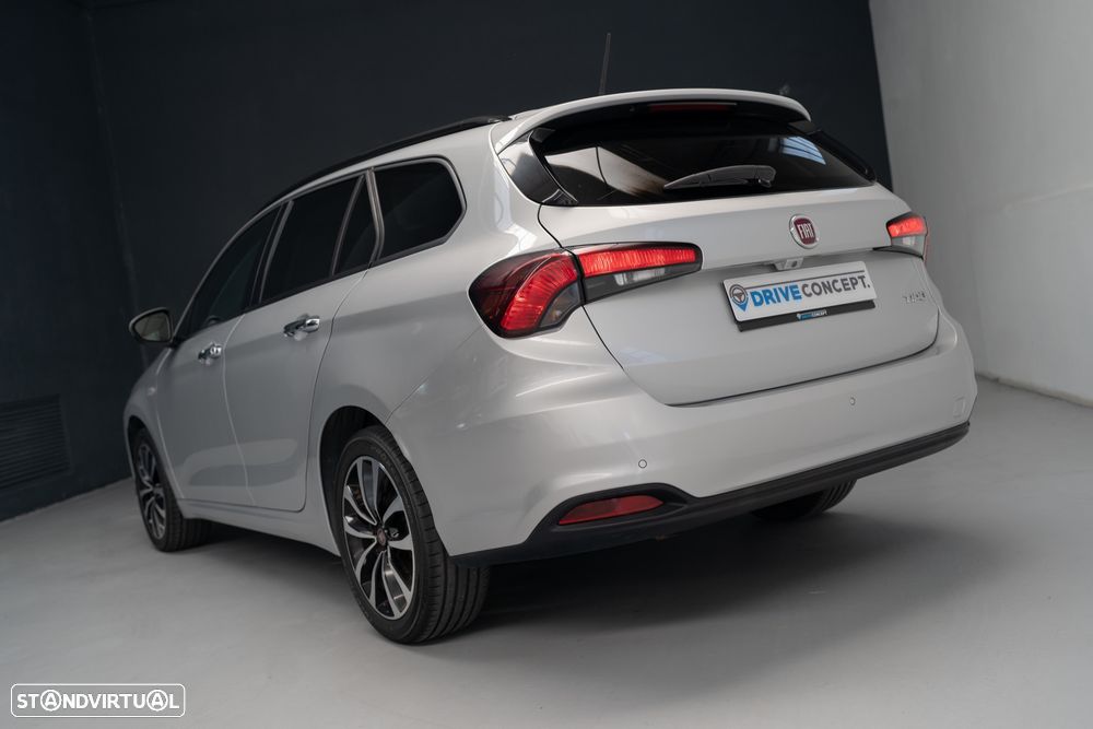Fiat Tipo 1.3 M-Jet Lounge Tech J17 - 26