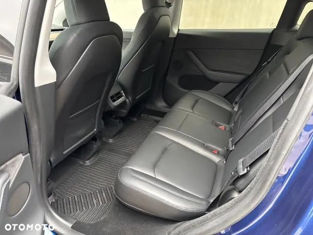 Tesla Y Long Range Dual Motor AWD - 10