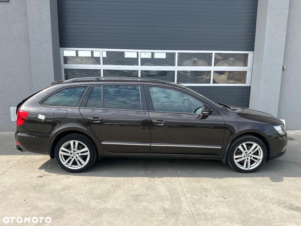 Skoda Superb 2.0 TDI Active - 4