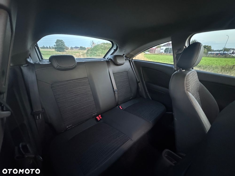 Opel Corsa 1.2 Cosmo - 17