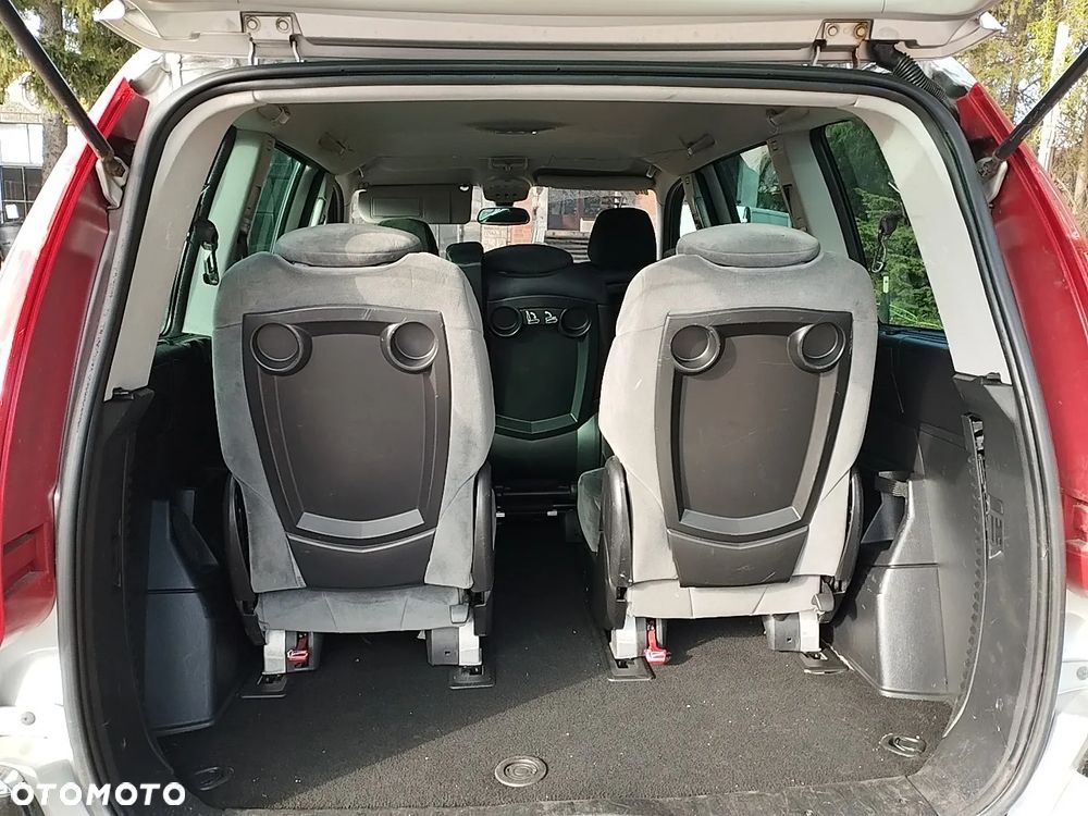 Citroën C8 2.0 HDi Exclusive EU5 - 8