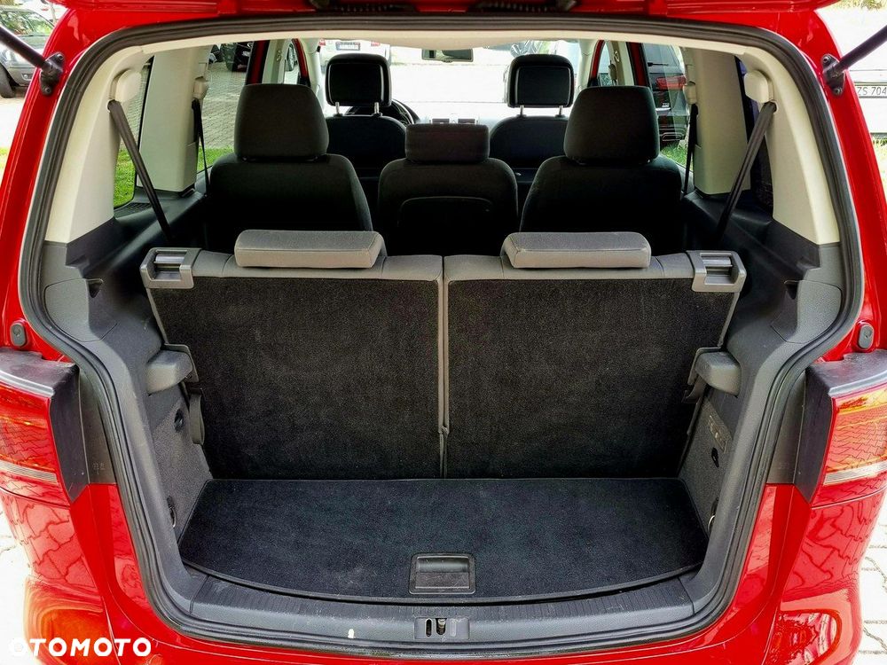 Volkswagen Touran 2.0 TDI DPF DSG Comfortline - 13