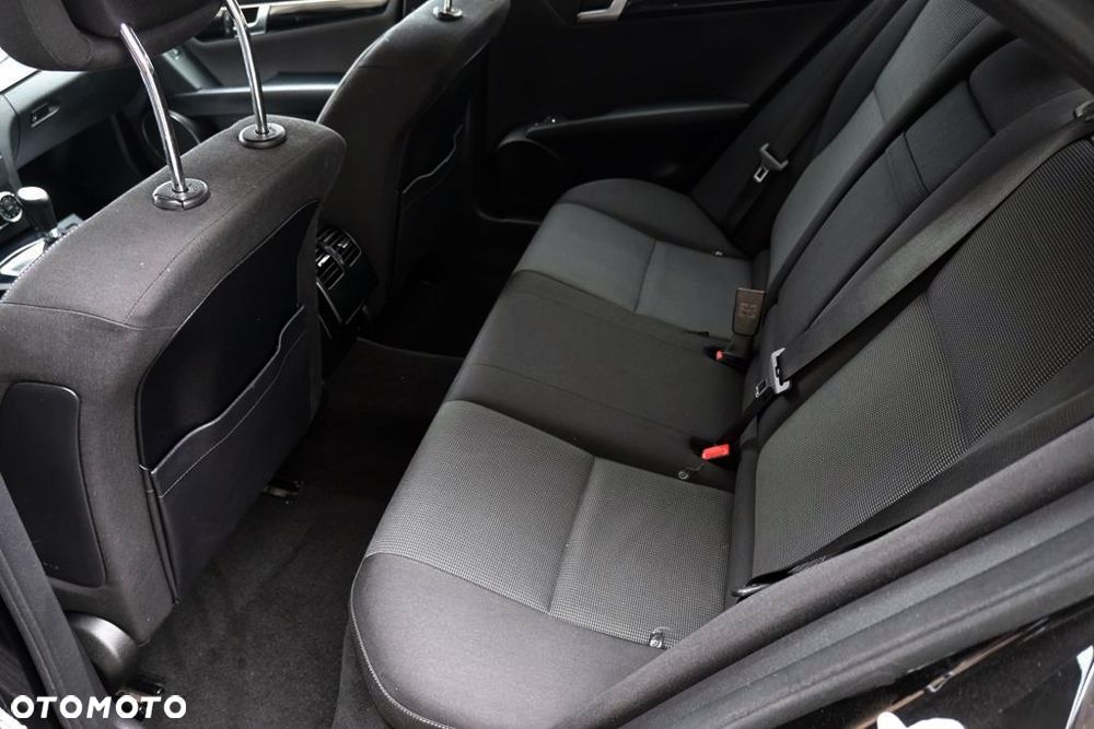 Mercedes-Benz Klasa C 180 Kompressor Avantgarde - 30