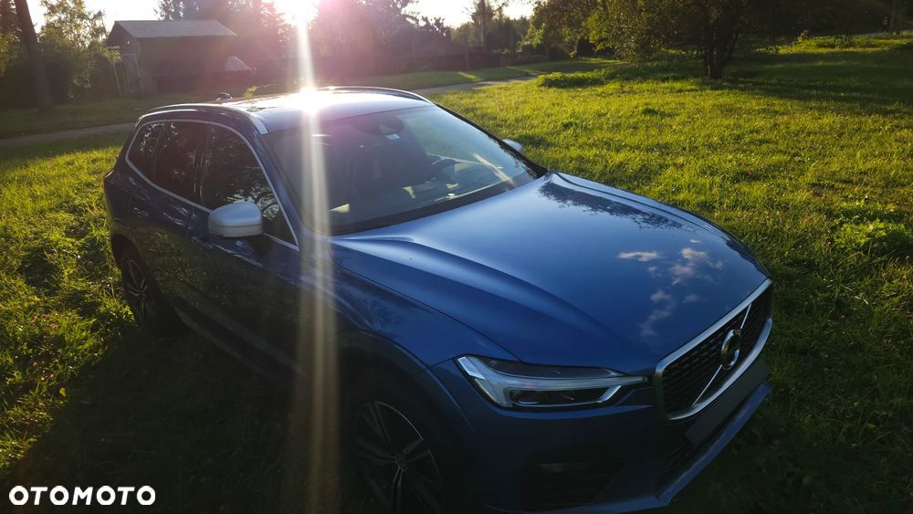 Volvo XC 60 T5 AWD R-Design - 3