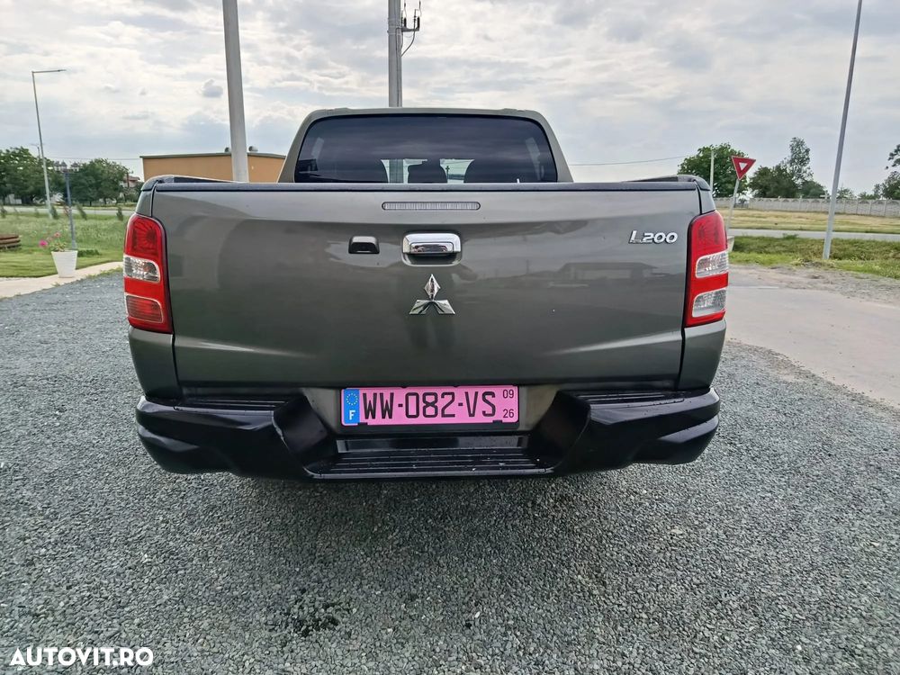 Mitsubishi L200 - 6