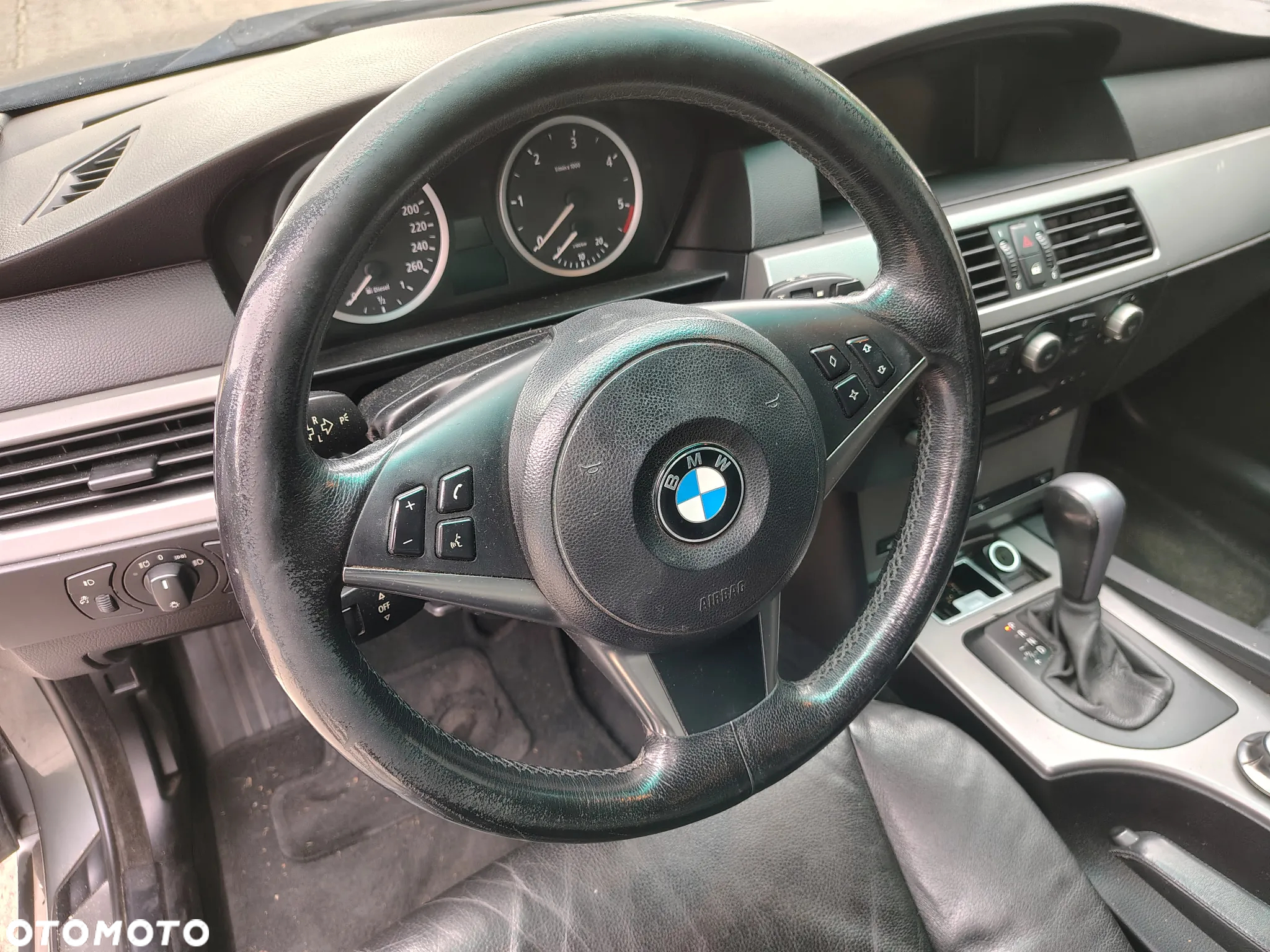 BMW Seria 5 525d Touring - 15