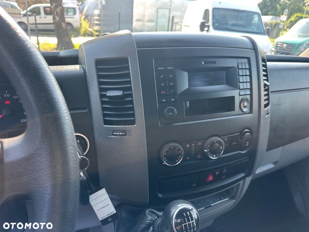 Volkswagen Crafter 2.0tdi 136ps 6oso brygadowka Maxi czarna - 7