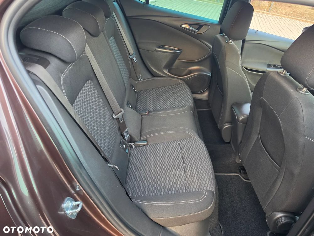 Opel Astra 1.6 D (CDTI) Innovation - 28