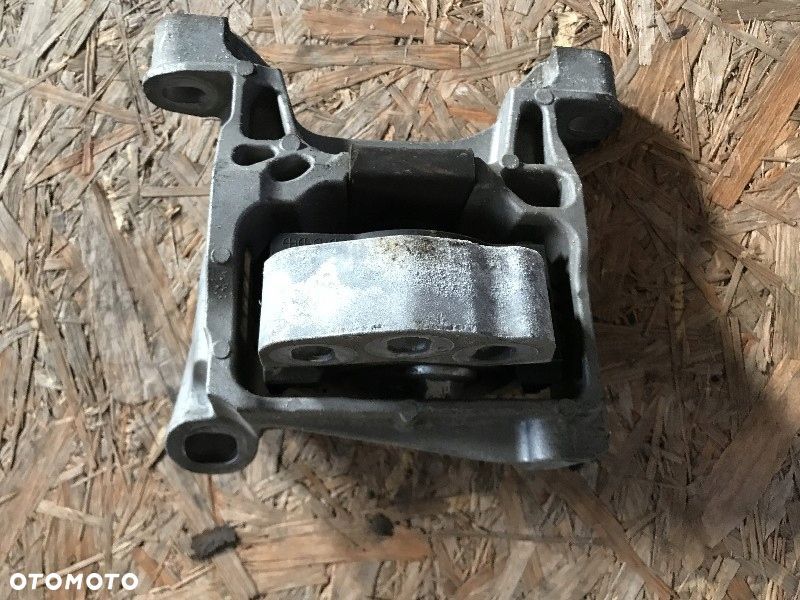 ŁAPA PODUSZKA SILNIKA MAZDA3 3 BM 2.2D 13-17r - 2