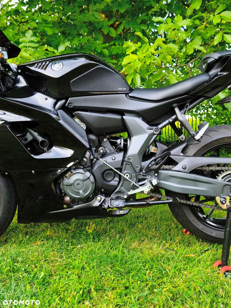 Yamaha R7 - 15