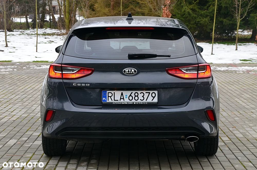 Kia Ceed - 9