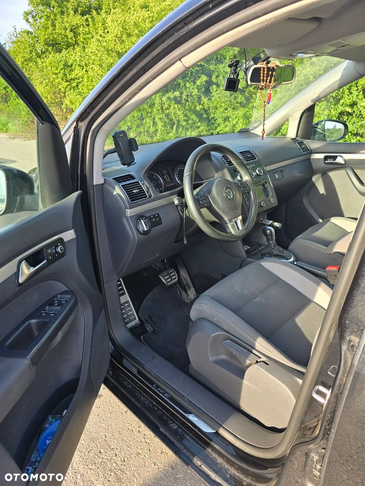Volkswagen Touran 2.0 TDI DPF BlueMotion Technology DSG Life - 8
