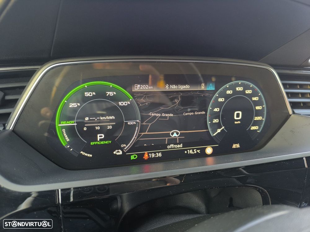 Audi e-tron 50 quattro S line - 46