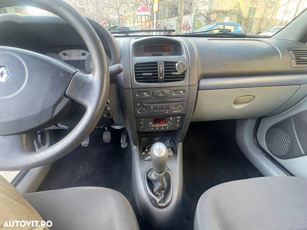 Renault Symbol 1.5dCi Privilege - 9