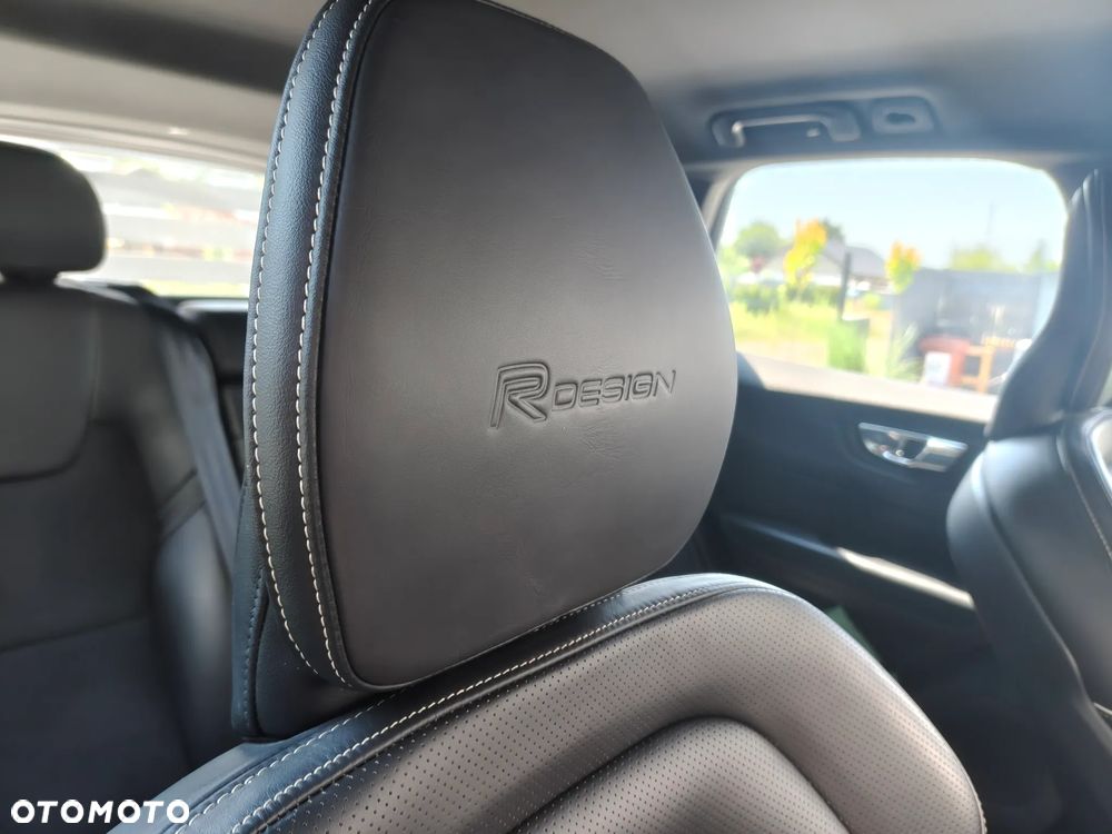 Volvo XC 60 D3 R-Design - 9