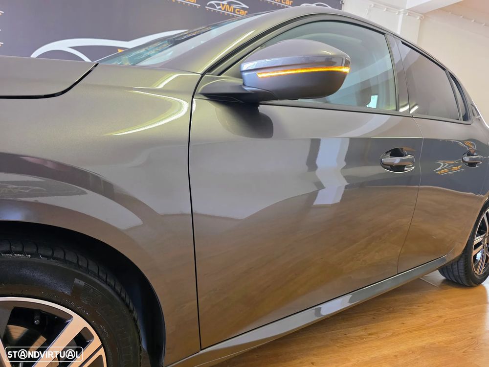 Peugeot 208 1.2 PureTech Allure - 22