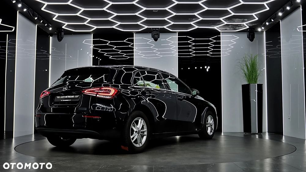 Mercedes-Benz Klasa A 180 7G-DCT - 8