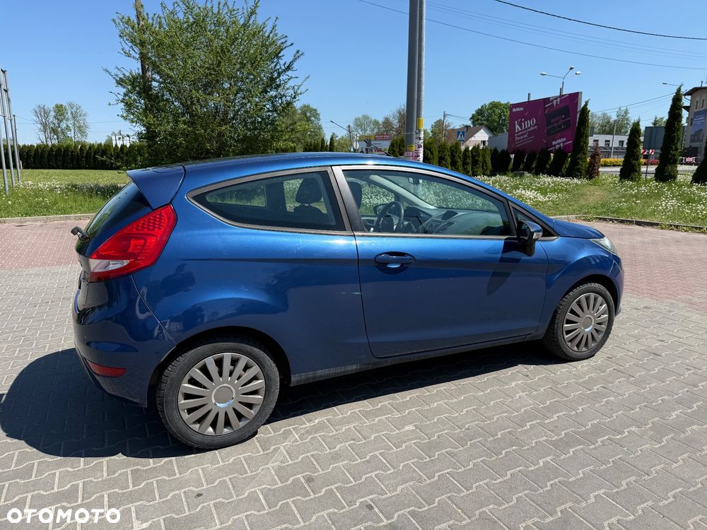 Ford Fiesta - 9
