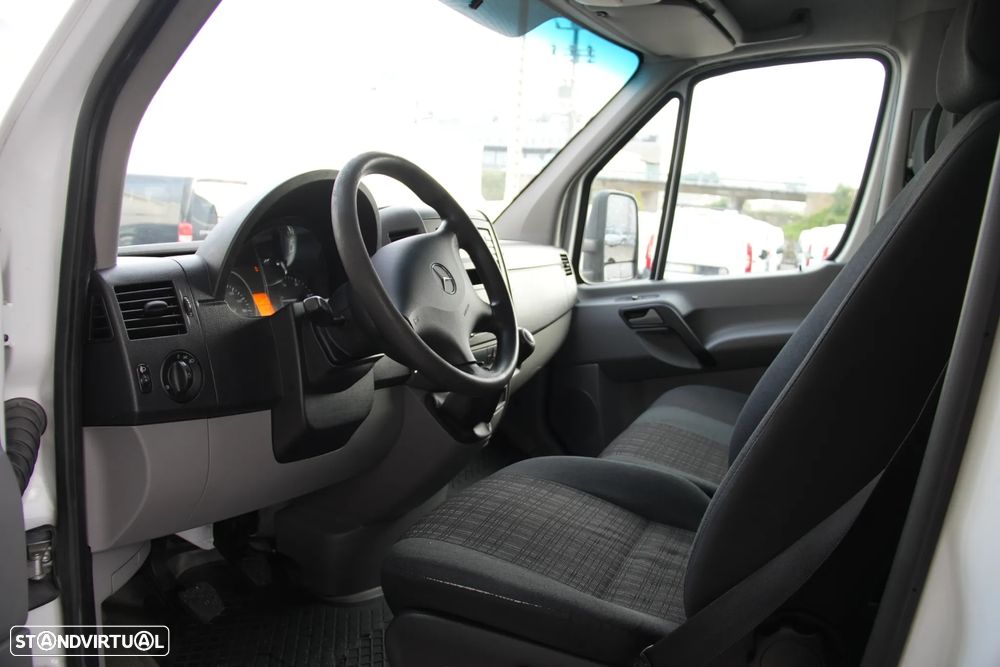 Mercedes-Benz Sprinter 516CDI 163cv Longa - 9
