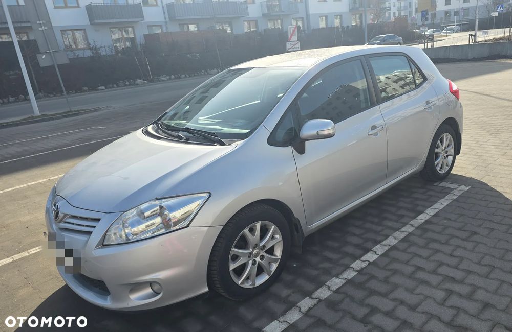 Toyota Auris 1.6 Active - 10