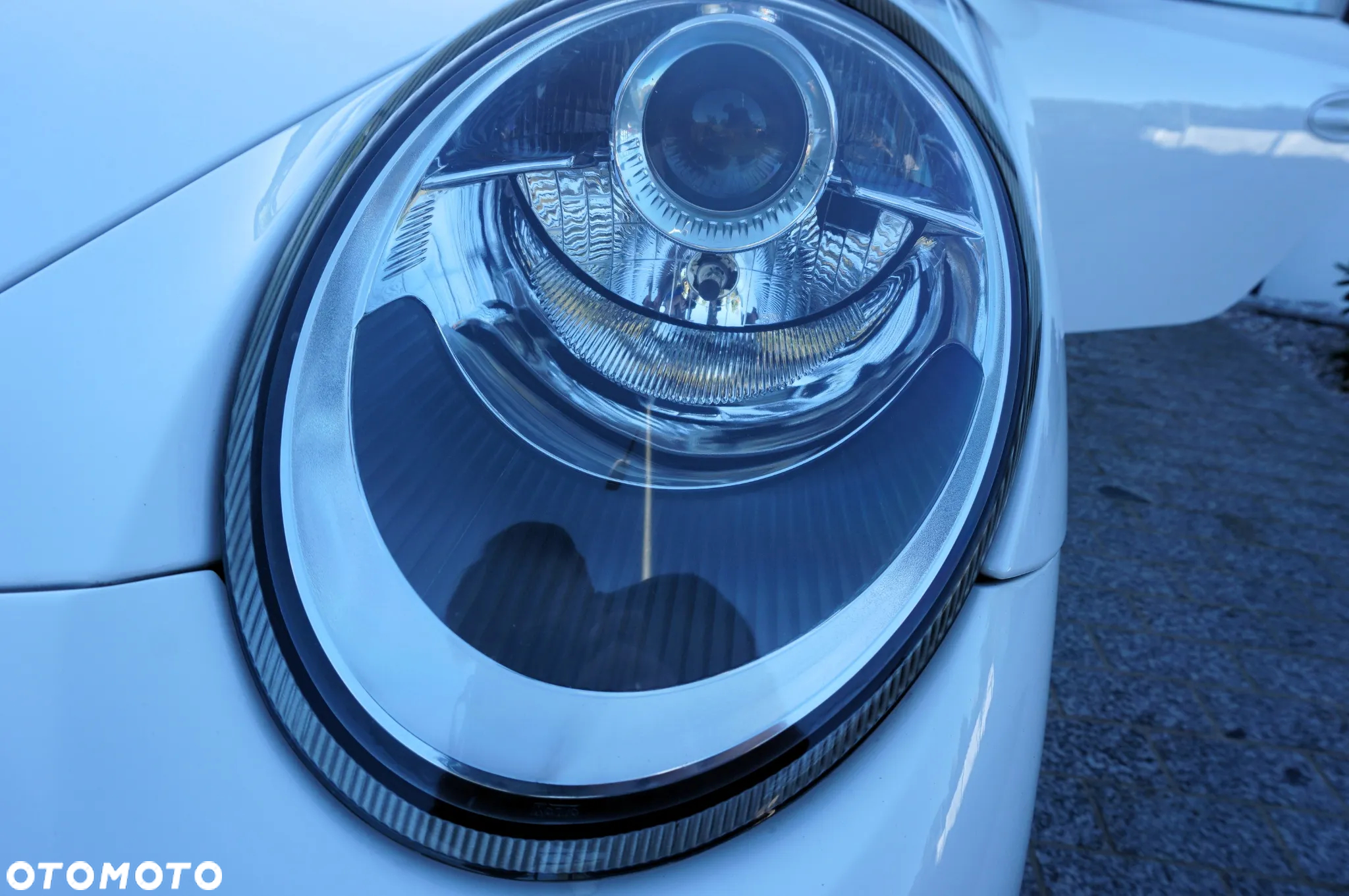 Porsche 911 Carrera 4 Tiptronic S - 26