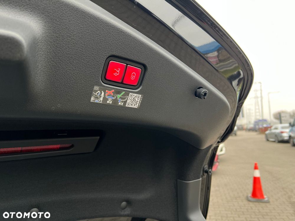 Mercedes-Benz CLE - 22