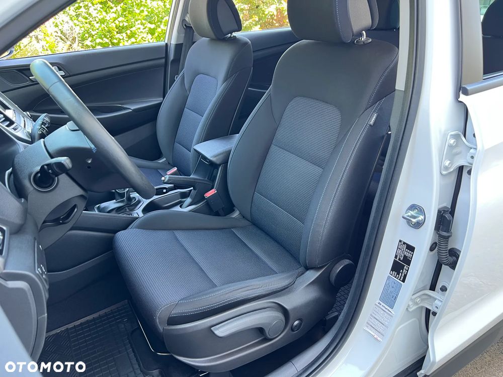 Hyundai Tucson 1.6 GDI BlueDrive Comfort 2WD - 10