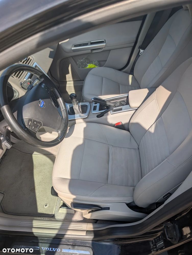 Volvo S40 D4 Momentum - 6