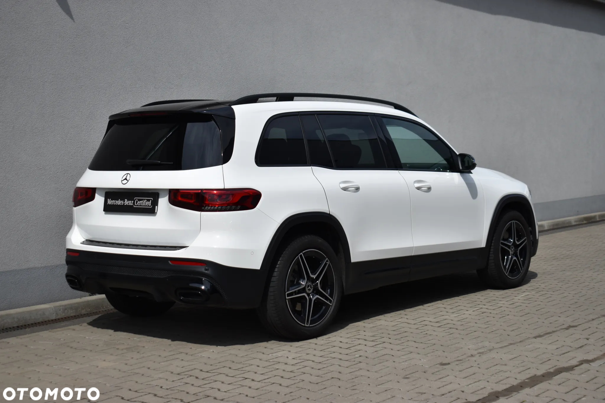 Mercedes-Benz GLB 200 4-Matic AMG Line 8G-DCT - 2