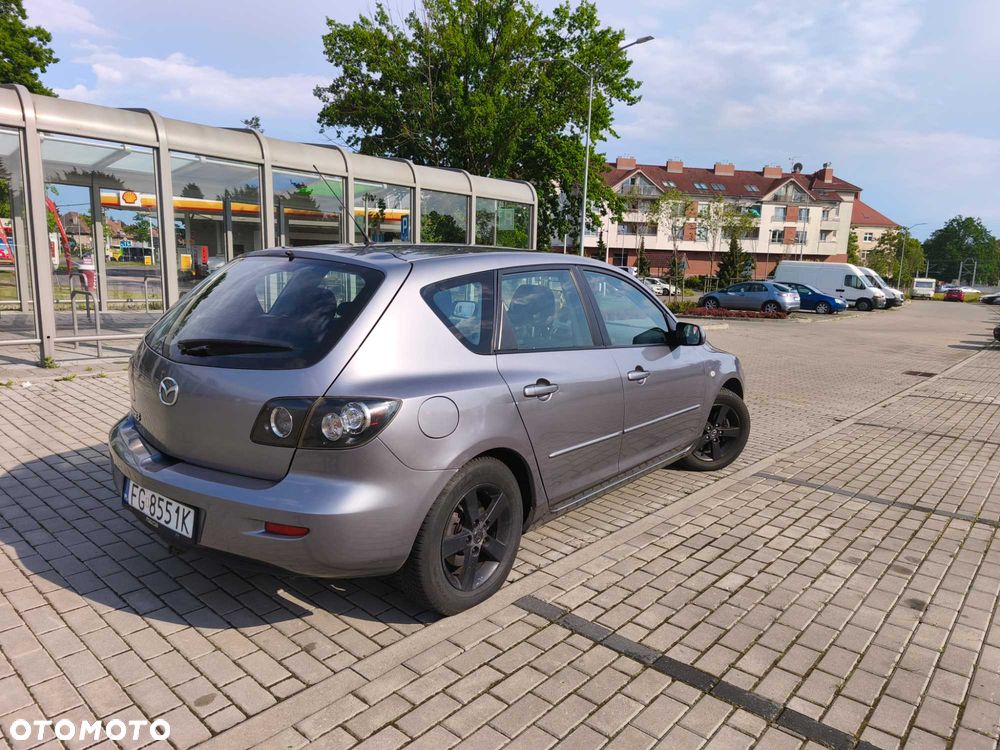 Mazda 3 - 4