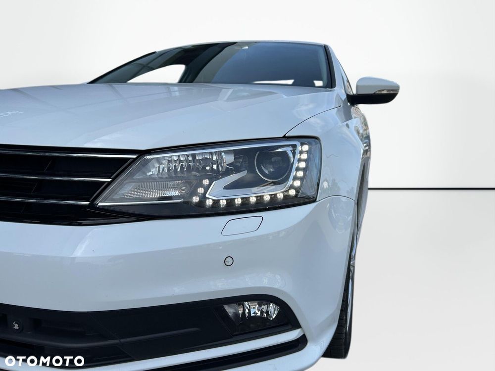 Volkswagen Jetta 1.4 TSI BMT Highline - 30