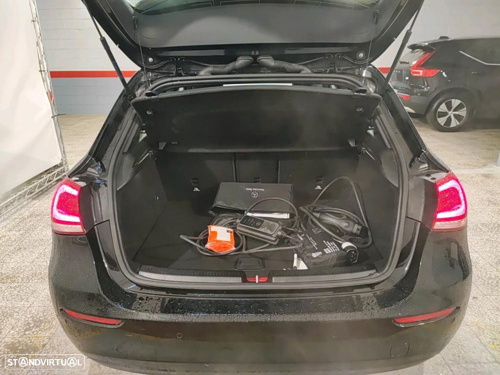 Mercedes-Benz A 250 e Style Plus - 8