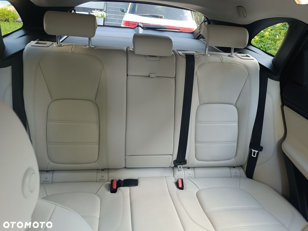 Jaguar F-Pace 2.0 i4D RWD Prestige - 23