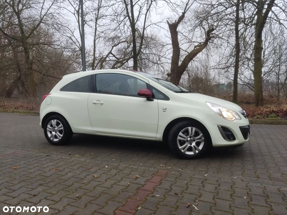 Opel Corsa 1.4 16V Limited Edition - 3