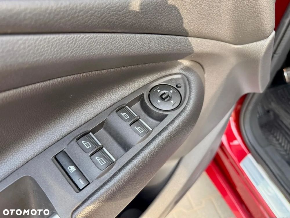 Ford Kuga 1.5 EcoBoost ST-LINE - 23