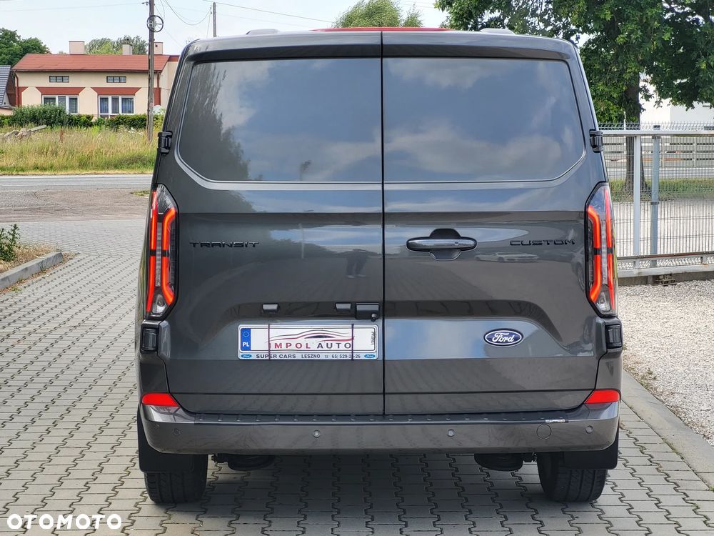Ford Tranzit Custom - 3