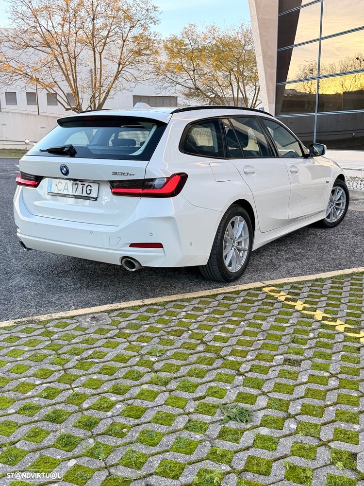 BMW 330 e iPerformance Line Sport - 5