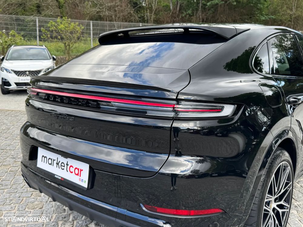 Porsche Cayenne Coupé S E-Hybrid - 42