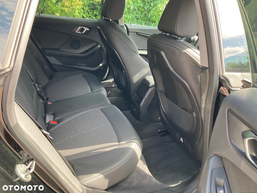 BMW Seria 2 220i Advantage sport - 15