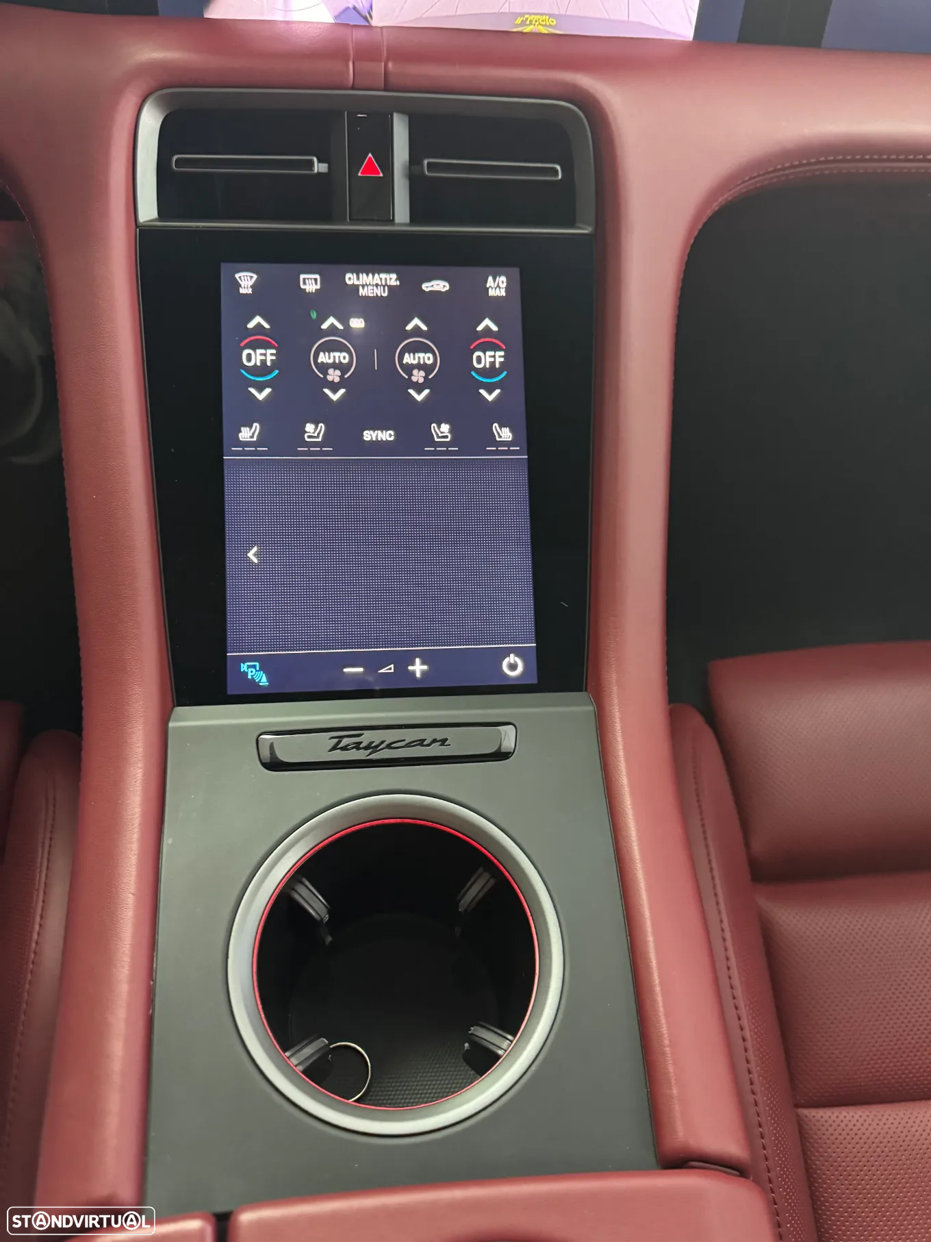 Porsche Taycan 4S - 27