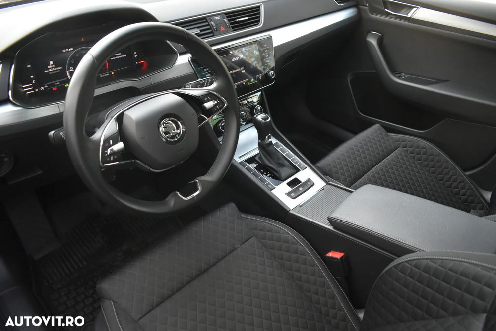 Skoda Superb 2.0 TDI DSG Ambition - 6