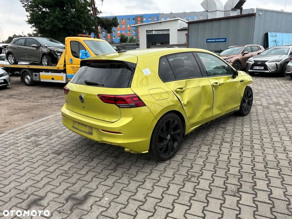Volkswagen Golf 1.5 eTSI OPF DSG R-Line - 5