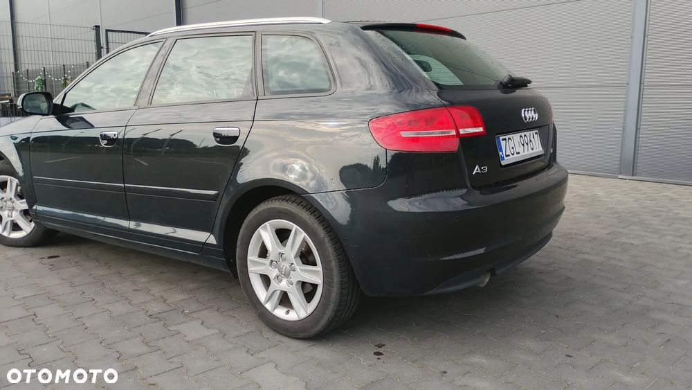 Audi A3 Sportback - 3