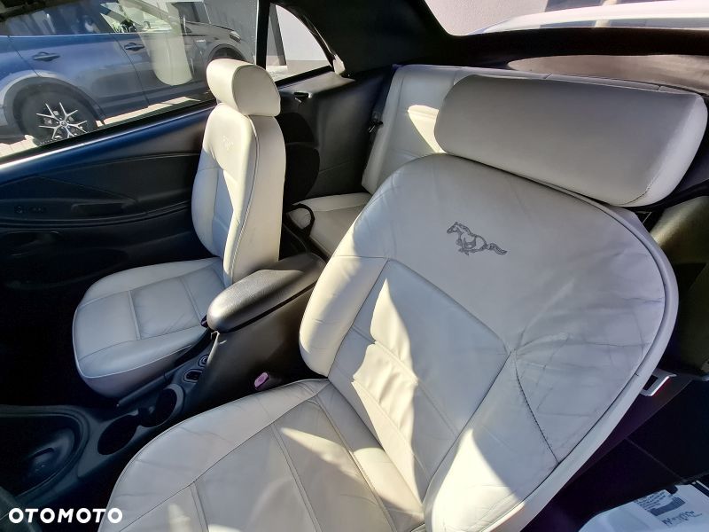 Ford Mustang 4.0 V6 - 19