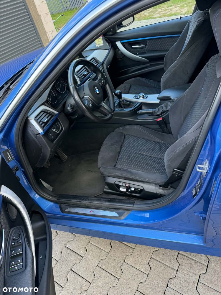 BMW Seria 3 320d M Sport - 13