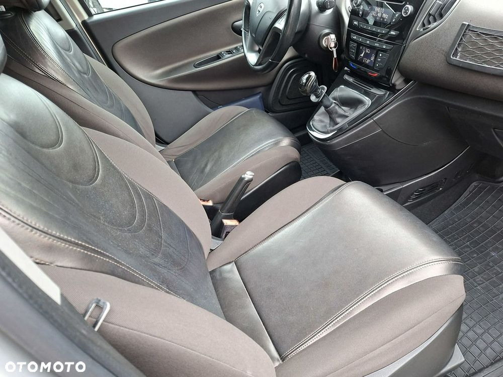 Lancia Ypsilon - 29