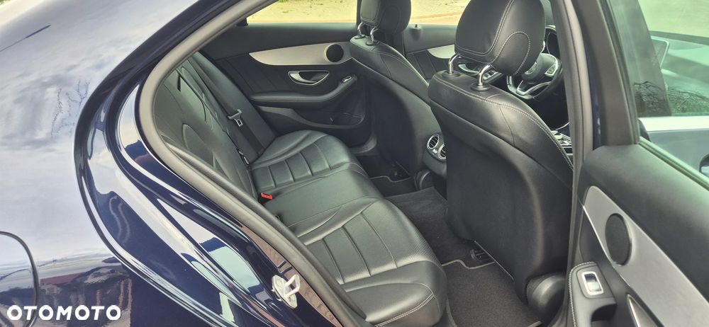 Mercedes-Benz Klasa C 200 d 9G-TRONIC AMG Line - 18