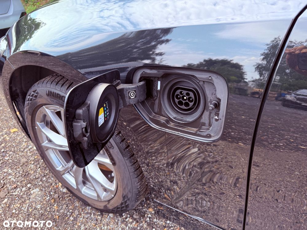 BMW Seria 3 320e PHEV sport - 24