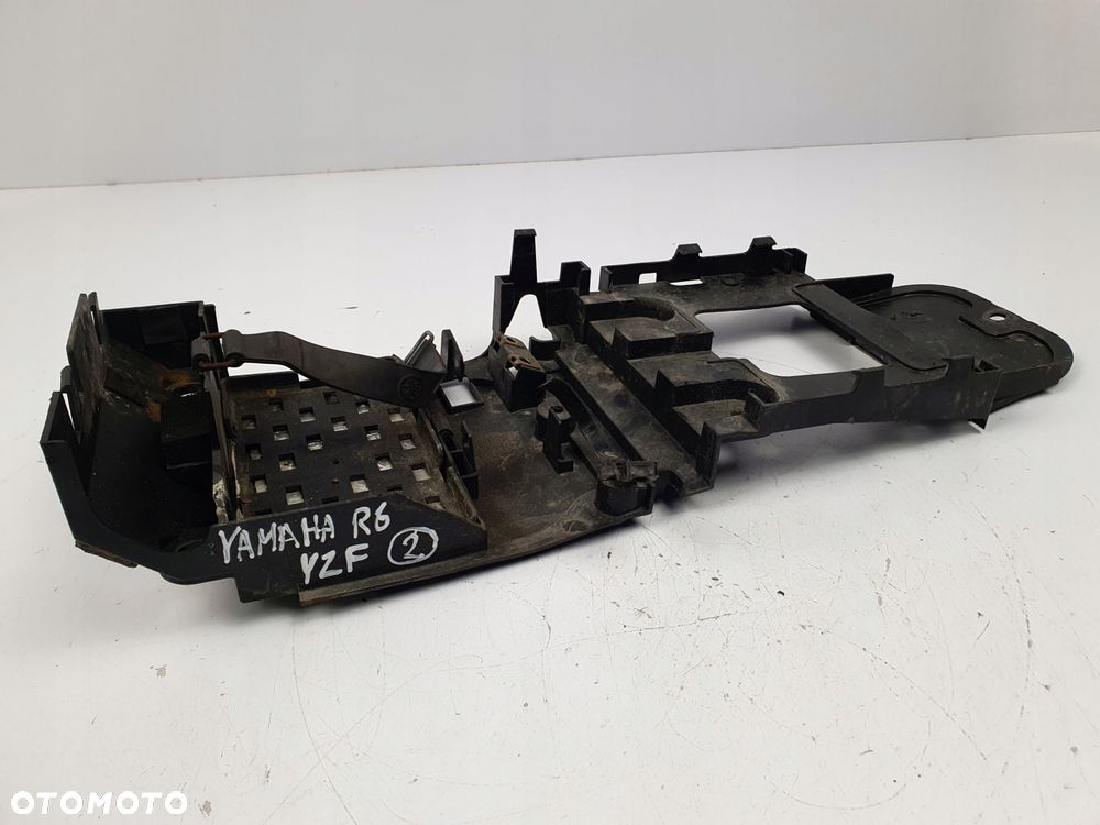WYPEŁNIENIE NADKLE TYŁ Yamaha YZF-R6 R6 RJ11 06-07 maskownica - 10